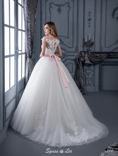 https://www.sposa-lia.com/images/stories/virtuemart/product/166       (3).jpg